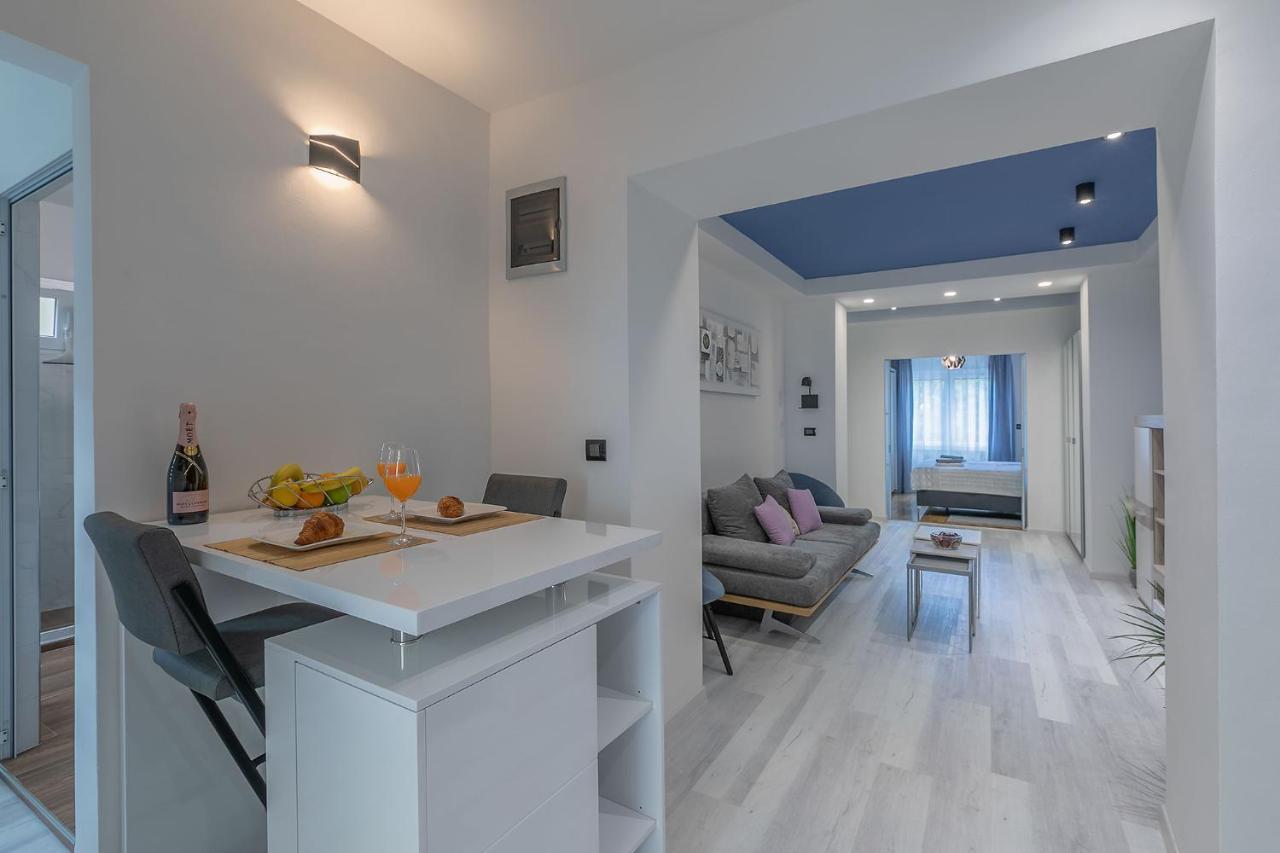 Arena Blue Dream - Modern Apartment With Terrace Pula Exterior foto