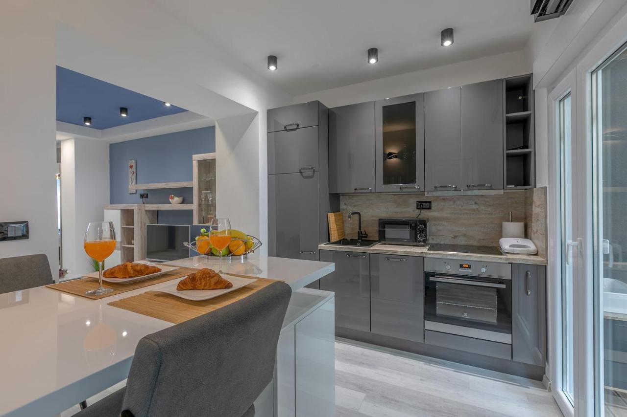 Arena Blue Dream - Modern Apartment With Terrace Pula Exterior foto