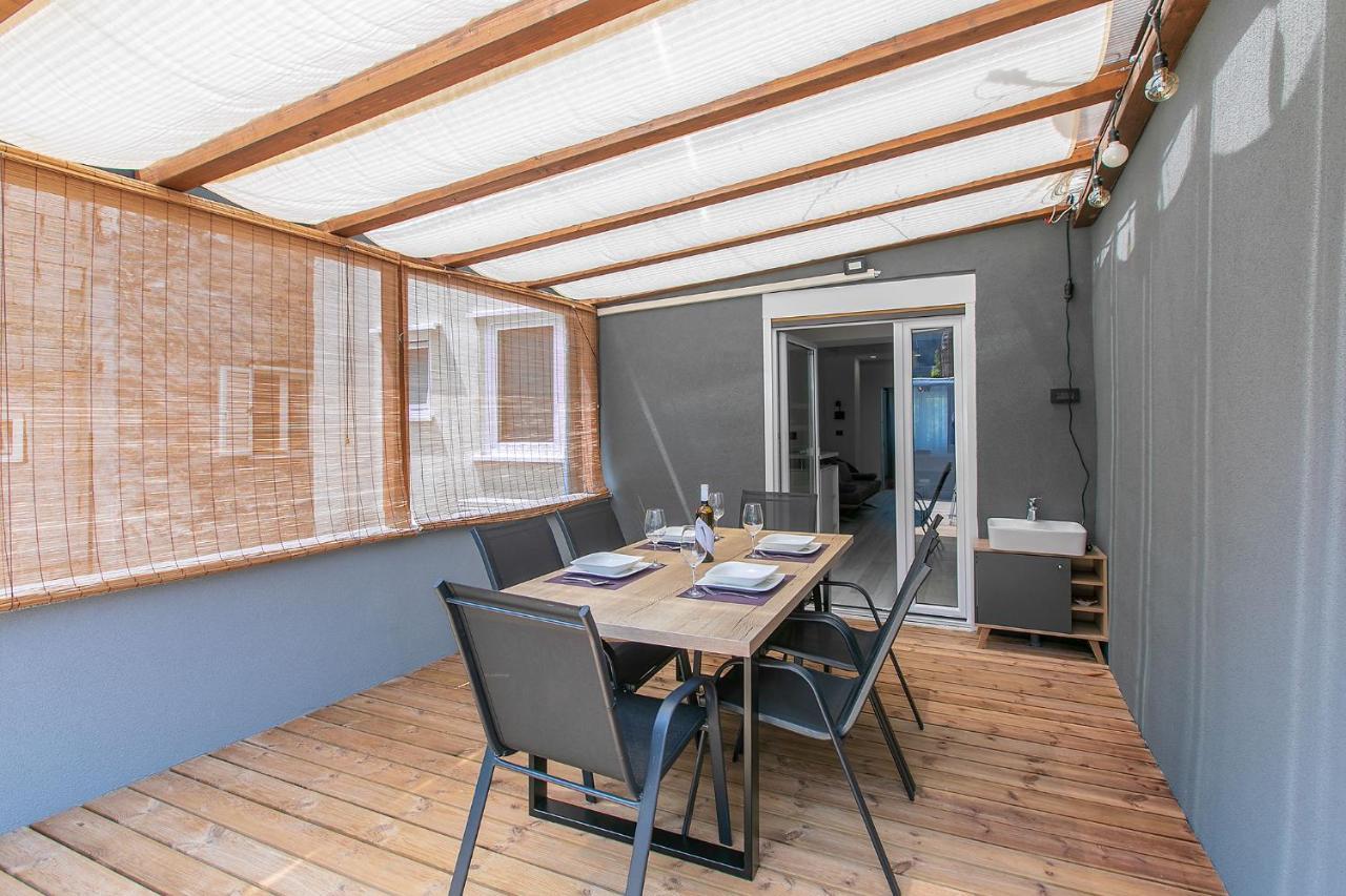 Arena Blue Dream - Modern Apartment With Terrace Pula Exterior foto
