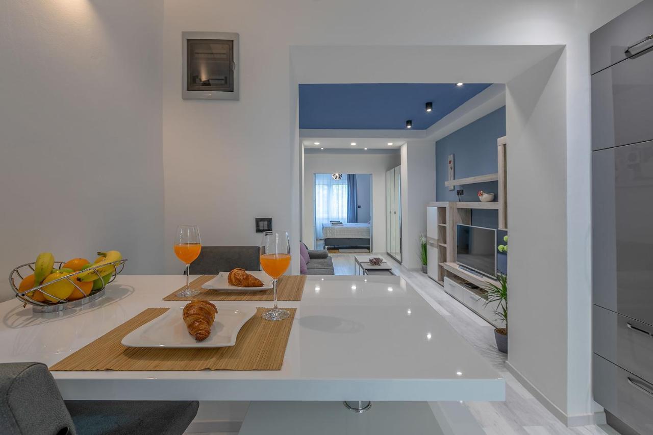 Arena Blue Dream - Modern Apartment With Terrace Pula Exterior foto